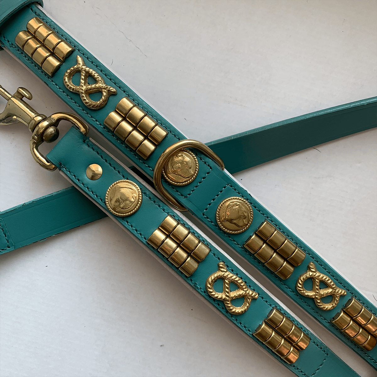 Staffordshire Bull Terrier 1935® Läderhalsband & Koppel Set - Jefferson - Turkos/guld