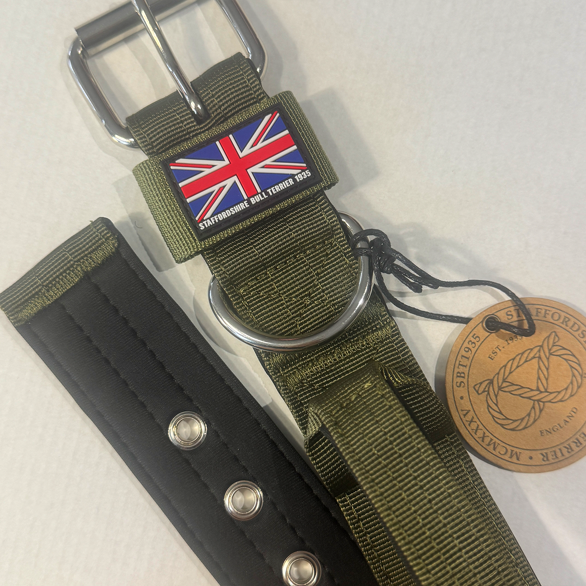 Staffordshire Bull Terrier 1935® Nylon Collar with Handle - Green