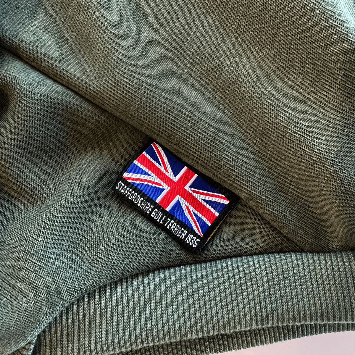 Staffordshire Bullterrier 1935® Hoodies - Grön
