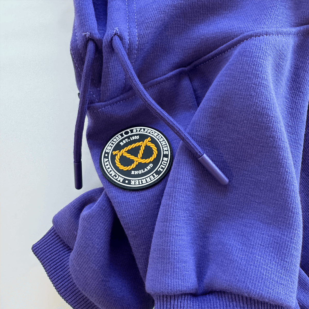 Staffordshire Bullterrier 1935® Hoodie - Mörklila