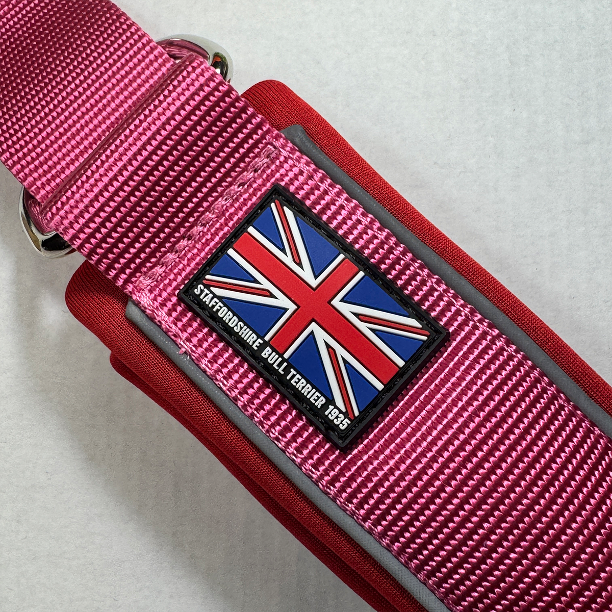 Staffordshire Bull Terrier 1935® Martingale Halsband - Lipstick Edition - Rosa & Röd