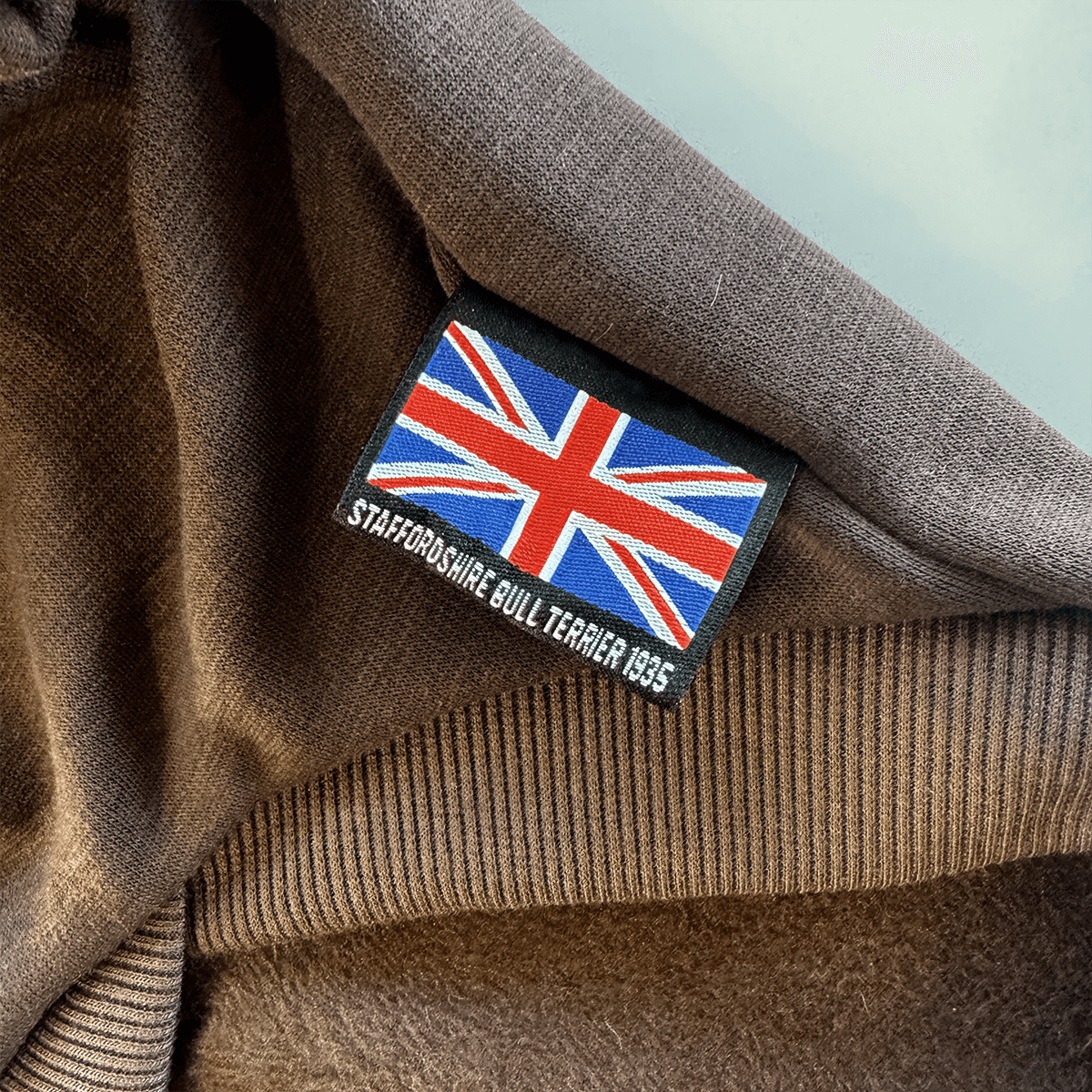 Staffordshire Bullterrier 1935® Hoodie - Choklad
