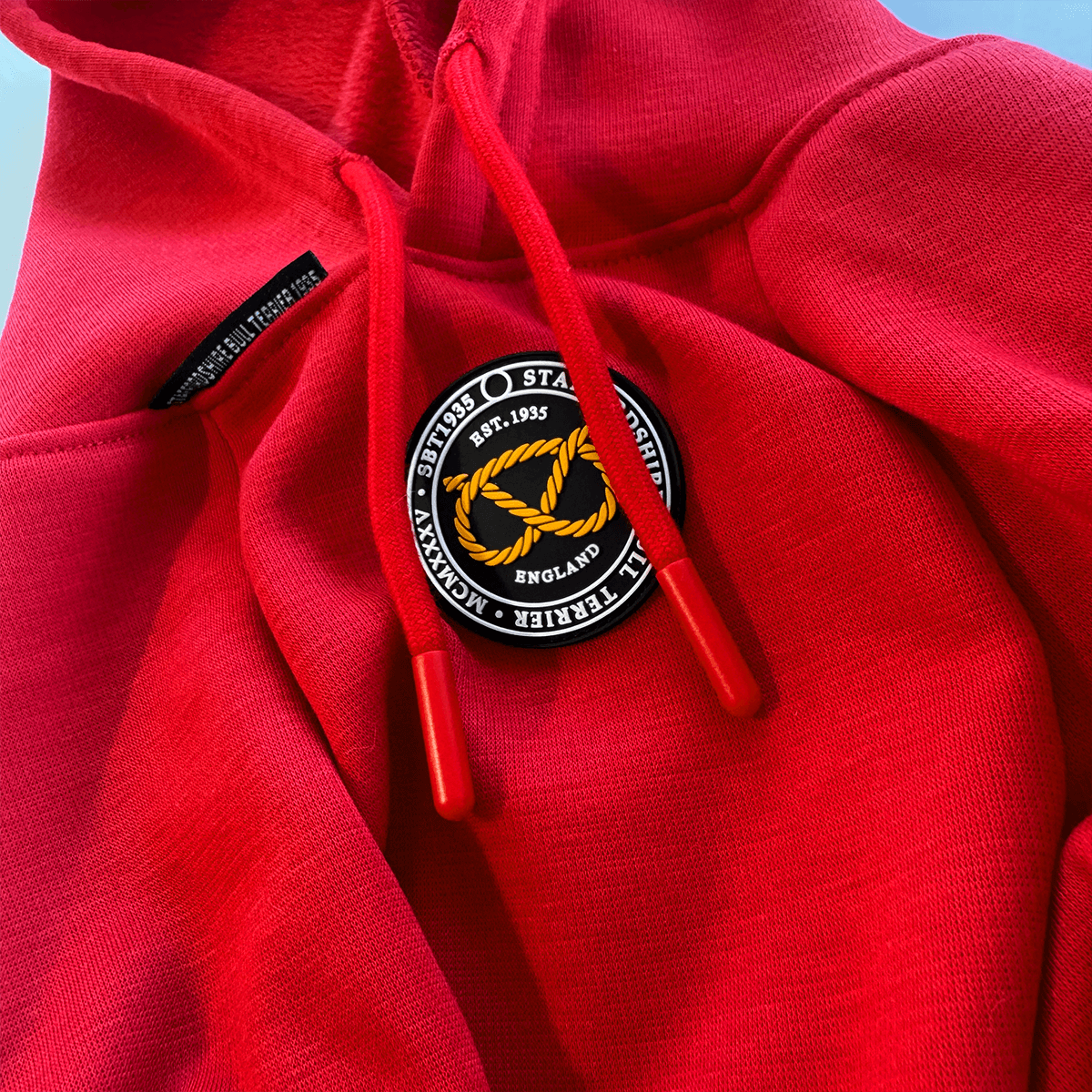 Staffordshire Bullterrier 1935® Hoodie - Röd
