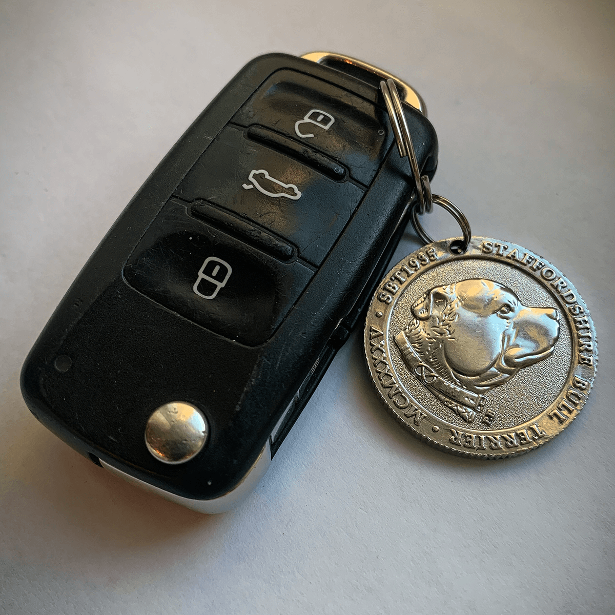 Staffy Keyring - Staffordshire Bull Terrier 1935®