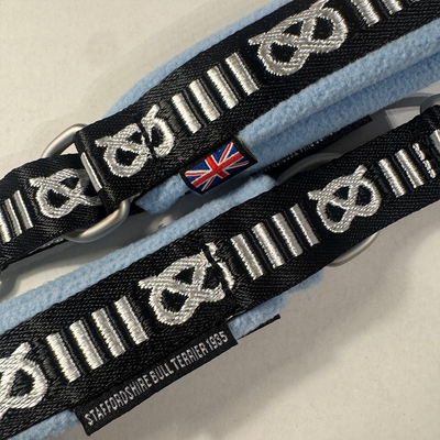 Staffordshire Bull Terrier 1935® Mönster Halsband - Fleece - Babyblå - 35mm
