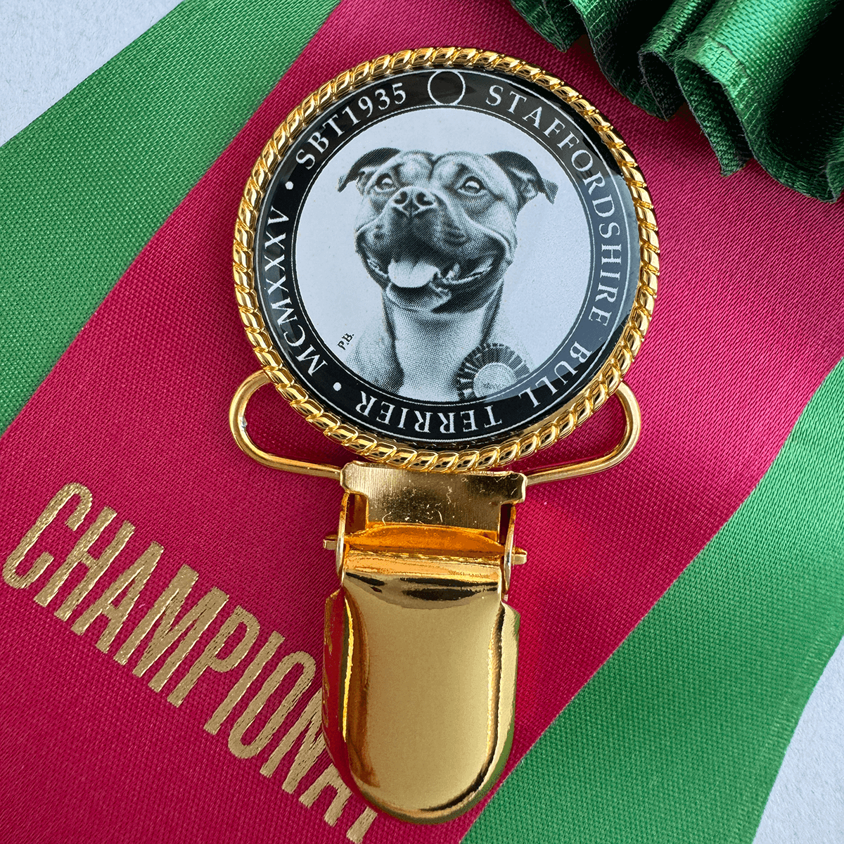 Staffordshire Bull Terrier 1935® Show Clip & Placeholder Gold with Red Staffy Face