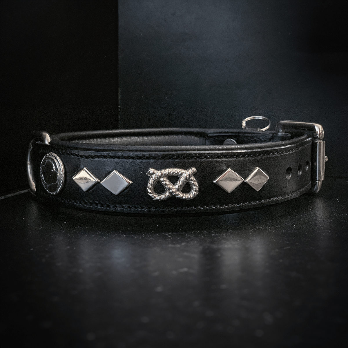 Staffordshire Bull Terrier 1935® Leather Collar & Leash Set - Gentleman Jim - Black/Silver